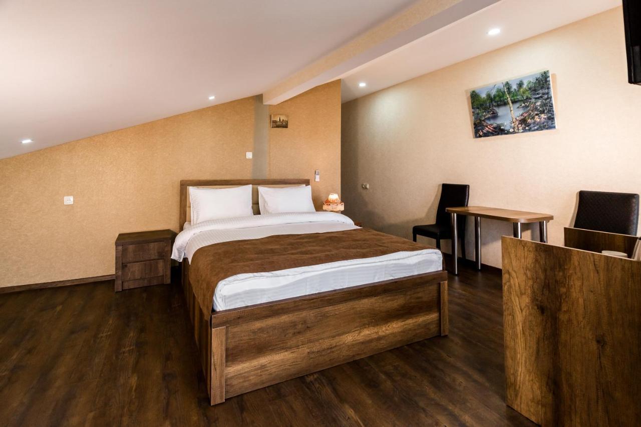 George Hotel Tbilisi Ngoại thất bức ảnh