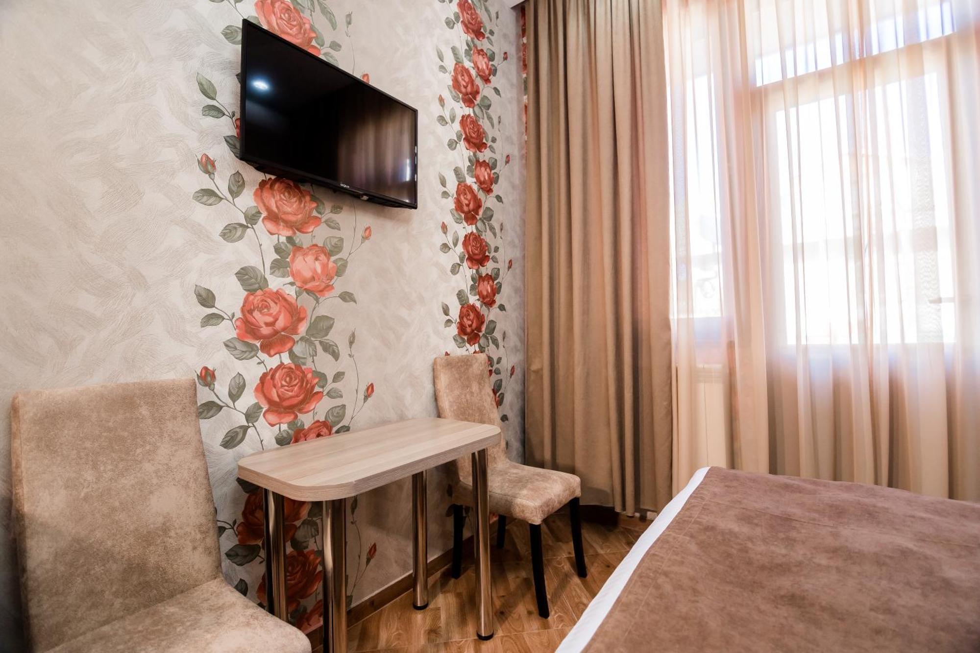 George Hotel Tbilisi Ngoại thất bức ảnh